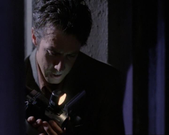 Charmed-Online-dot-net_119OutOfSight1996.jpg Charmed-Online-dot-net_119OutOfSight1996.jpg