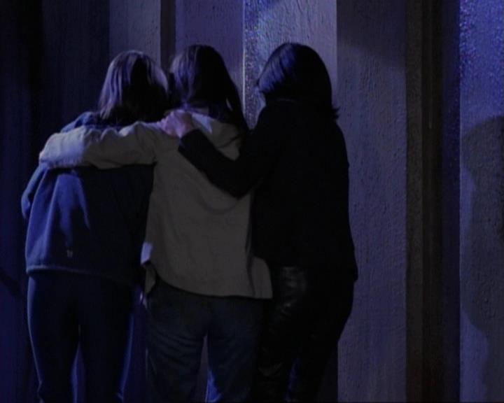 Charmed-Online-dot-net_119OutOfSight2032.jpg Charmed-Online-dot-net_119OutOfSight2032.jpg