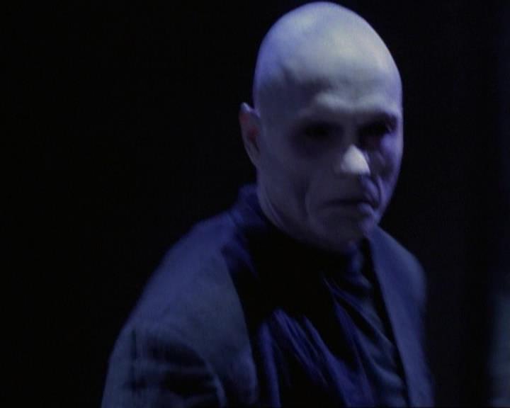 Charmed-Online-dot-net_119OutOfSight2047.jpg Charmed-Online-dot-net_119OutOfSight2047.jpg