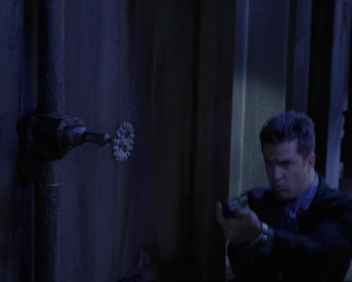 Charmed-Online-dot-net_119OutOfSight2051.jpg Charmed-Online-dot-net_119OutOfSight2051.jpg