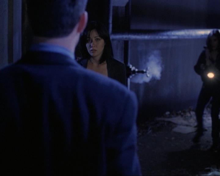 Charmed-Online-dot-net_119OutOfSight2075.jpg Charmed-Online-dot-net_119OutOfSight2075.jpg