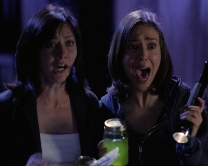 Charmed-Online-dot-net_119OutOfSight2132.jpg Charmed-Online-dot-net_119OutOfSight2132.jpg