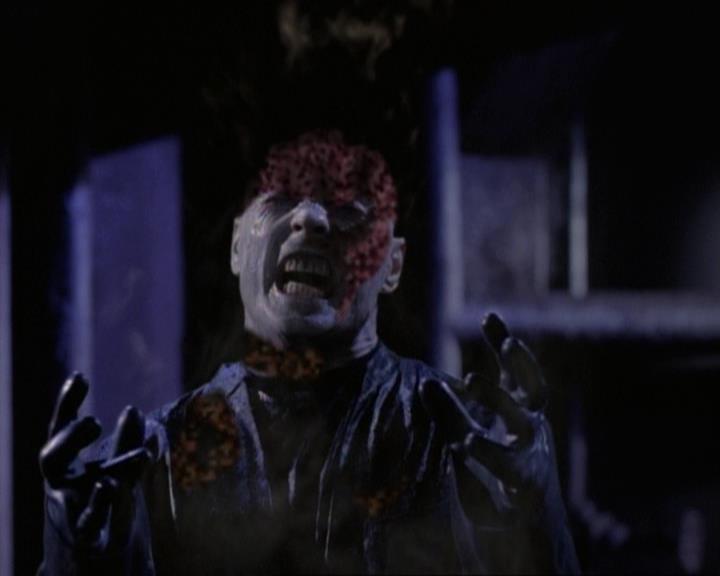 Charmed-Online-dot-net_119OutOfSight2137.jpg Charmed-Online-dot-net_119OutOfSight2137.jpg