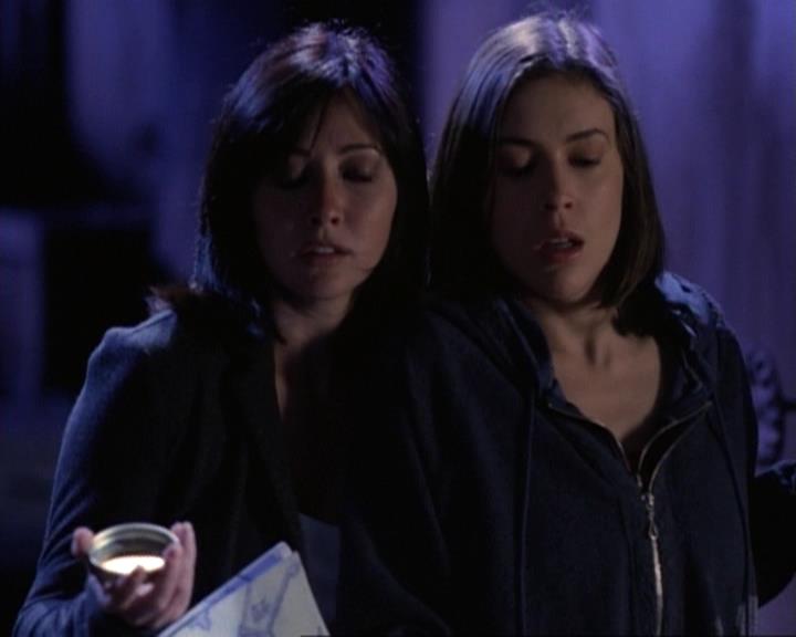 Charmed-Online-dot-net_119OutOfSight2145.jpg Charmed-Online-dot-net_119OutOfSight2145.jpg