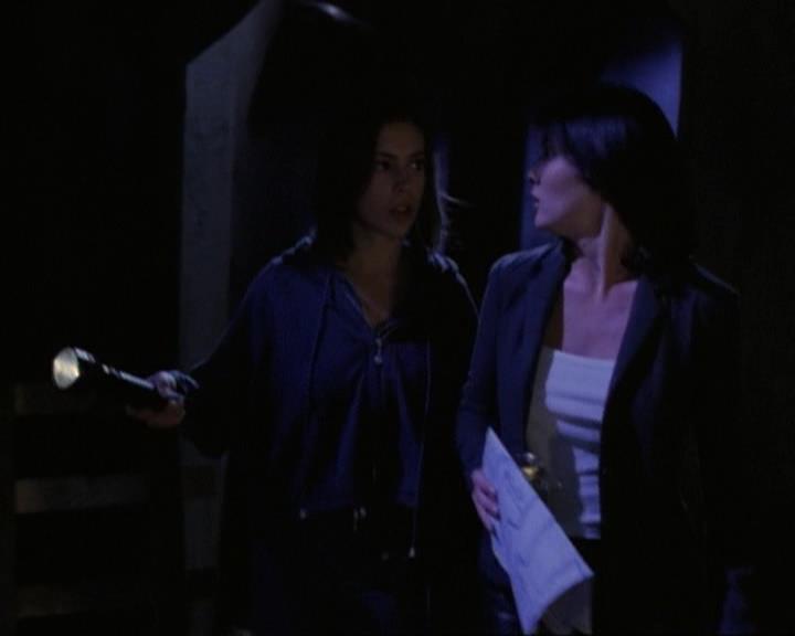 Charmed-Online-dot-net_119OutOfSight2157.jpg Charmed-Online-dot-net_119OutOfSight2157.jpg