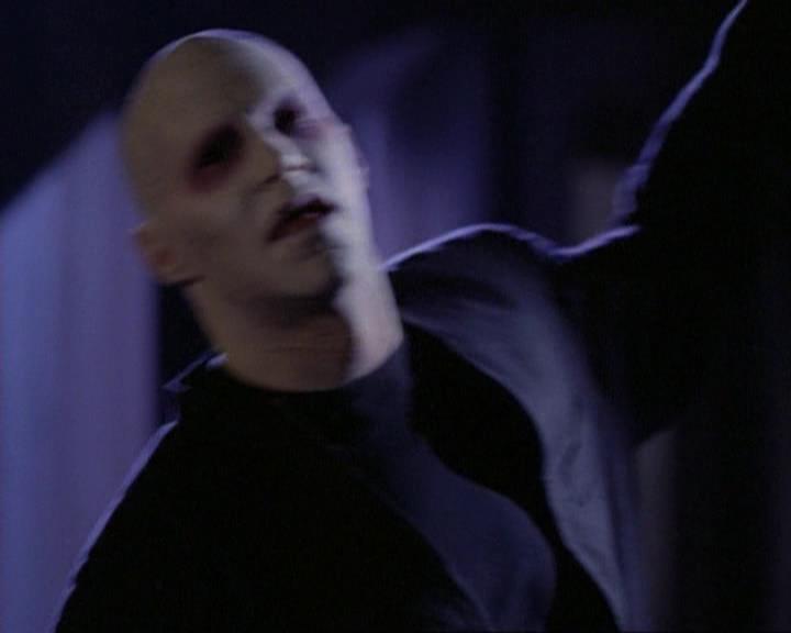 Charmed-Online-dot-net_119OutOfSight2183.jpg Charmed-Online-dot-net_119OutOfSight2183.jpg