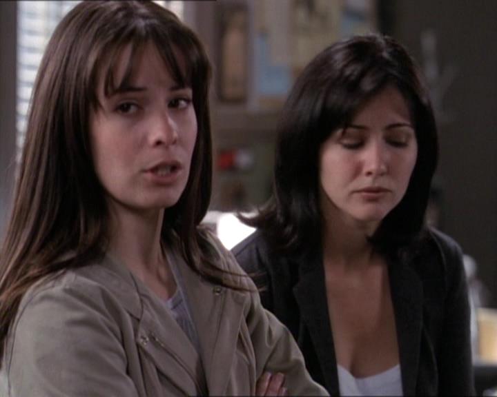 Charmed-Online-dot-net_119OutOfSight2320.jpg Charmed-Online-dot-net_119OutOfSight2320.jpg