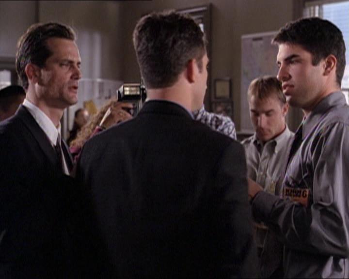 Charmed-Online-dot-net_119OutOfSight2406.jpg Charmed-Online-dot-net_119OutOfSight2406.jpg