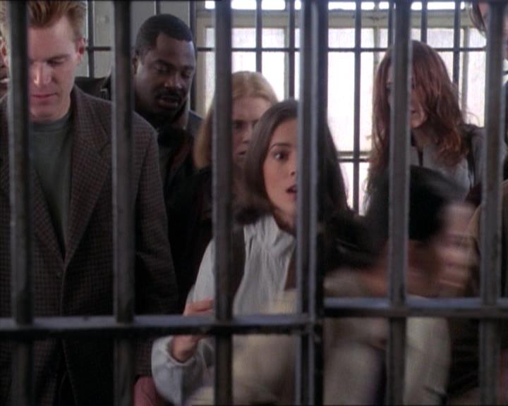 Charmed-Online-dot-net_120ThePowerOfTwo0254.jpg Charmed-Online-dot-net_120ThePowerOfTwo0254.jpg