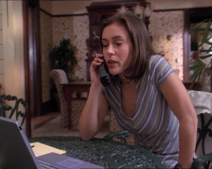 Charmed-Online-dot-net_120ThePowerOfTwo0440.jpg