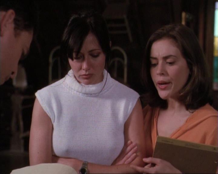 Charmed-Online-dot-net_120ThePowerOfTwo1048.jpg Charmed-Online-dot-net_120ThePowerOfTwo1048.jpg