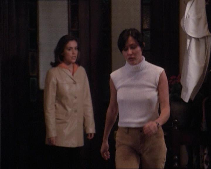 Charmed-Online-dot-net_120ThePowerOfTwo1347.jpg Charmed-Online-dot-net_120ThePowerOfTwo1347.jpg