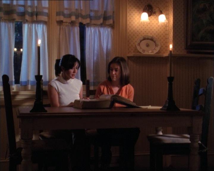 Charmed-Online-dot-net_120ThePowerOfTwo1621.jpg Charmed-Online-dot-net_120ThePowerOfTwo1621.jpg