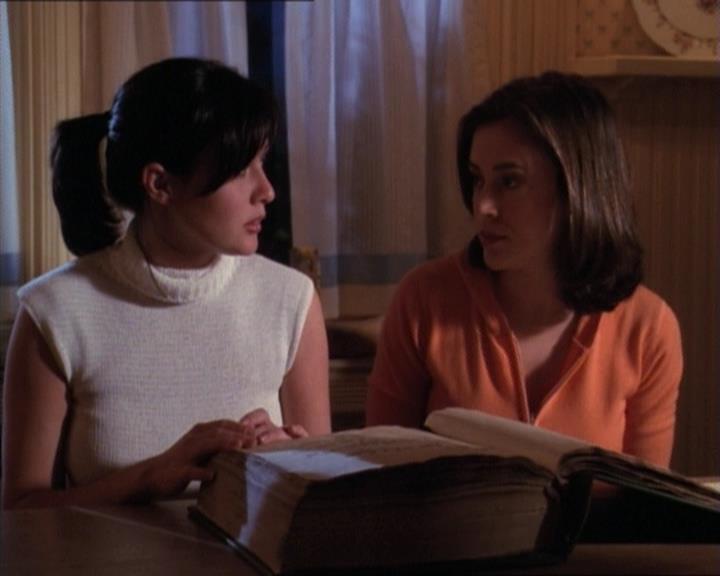 Charmed-Online-dot-net_120ThePowerOfTwo1656.jpg Charmed-Online-dot-net_120ThePowerOfTwo1656.jpg