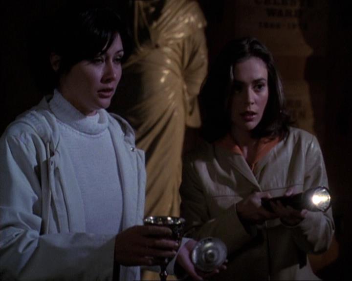 Charmed-Online-dot-net_120ThePowerOfTwo1692.jpg Charmed-Online-dot-net_120ThePowerOfTwo1692.jpg