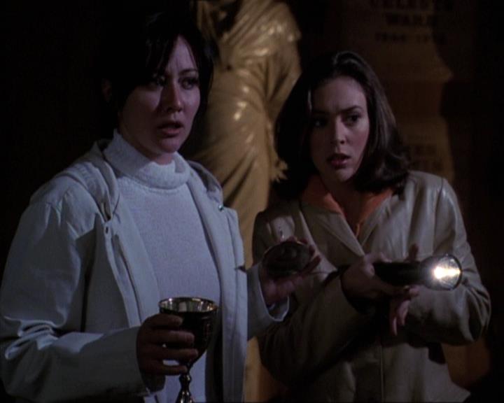 Charmed-Online-dot-net_120ThePowerOfTwo1695.jpg Charmed-Online-dot-net_120ThePowerOfTwo1695.jpg