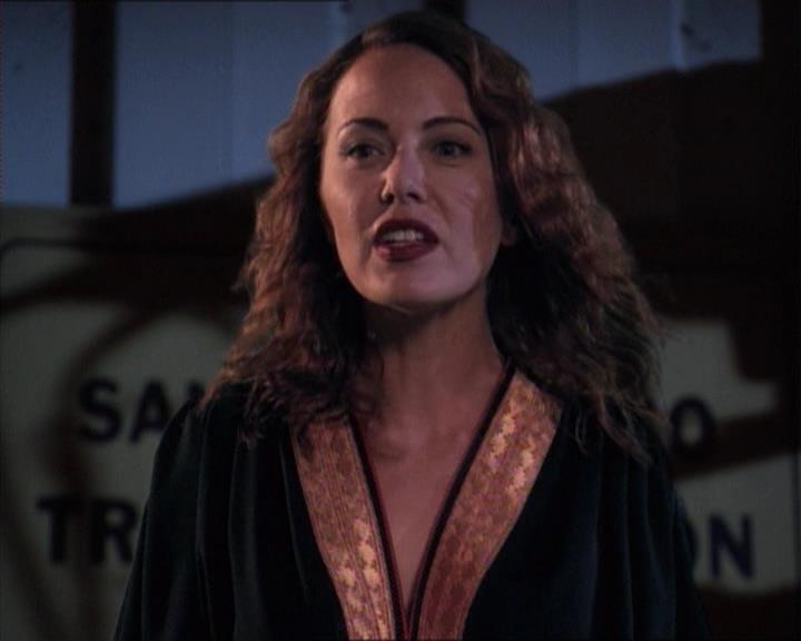 Charmed-Online-dot-net_120ThePowerOfTwo1736.jpg Charmed-Online-dot-net_120ThePowerOfTwo1736.jpg