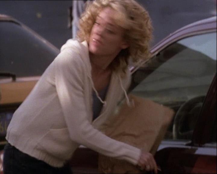 Charmed-Online-dot-net_121LoveHurts0017.jpg Charmed-Online-dot-net_121LoveHurts0017.jpg