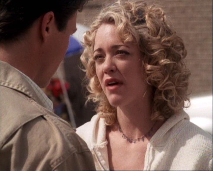 Charmed-Online-dot-net_121LoveHurts0060.jpg Charmed-Online-dot-net_121LoveHurts0060.jpg