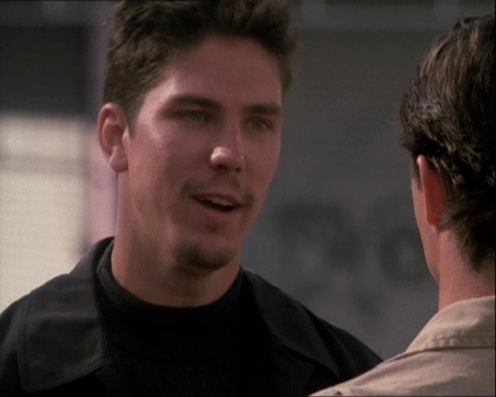 Charmed-Online-dot-net_121LoveHurts0101.jpg Charmed-Online-dot-net_121LoveHurts0101.jpg