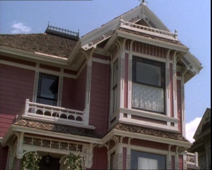 Charmed-Online-dot-net_121LoveHurts0136.jpg Charmed-Online-dot-net_121LoveHurts0136.jpg