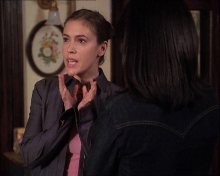 Charmed-Online-dot-net_121LoveHurts0160.jpg Charmed-Online-dot-net_121LoveHurts0160.jpg