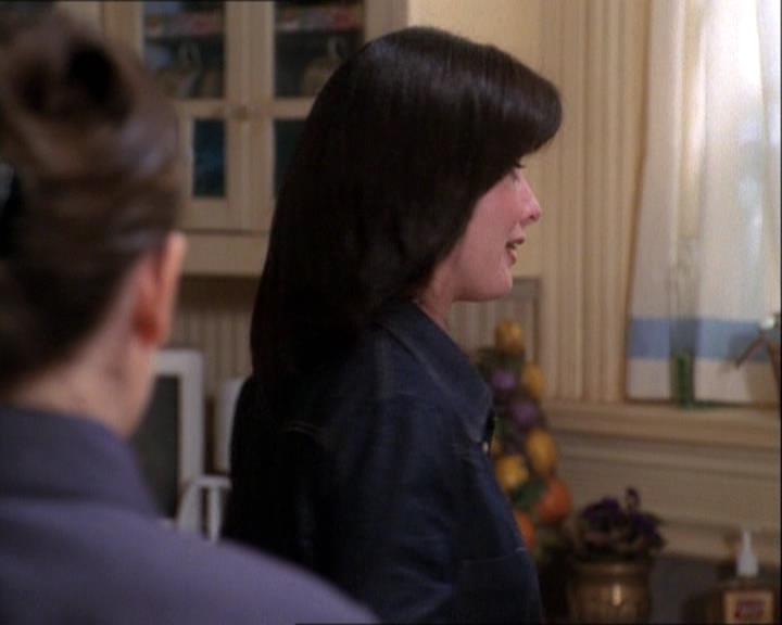 Charmed-Online-dot-net_121LoveHurts0187.jpg Charmed-Online-dot-net_121LoveHurts0187.jpg