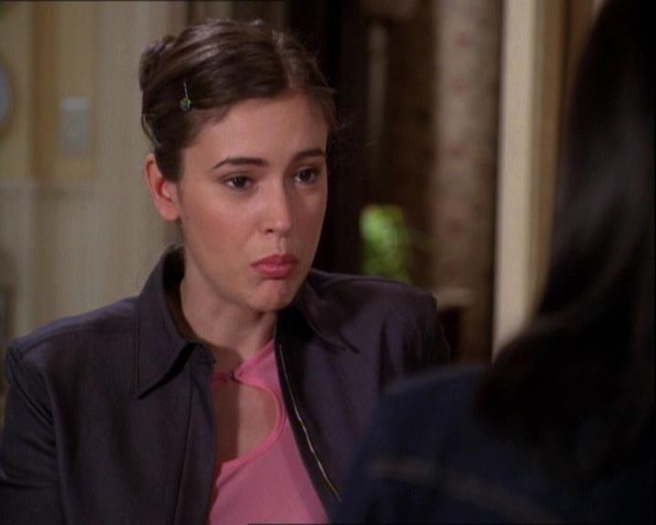 Charmed-Online-dot-net_121LoveHurts0206.jpg Charmed-Online-dot-net_121LoveHurts0206.jpg