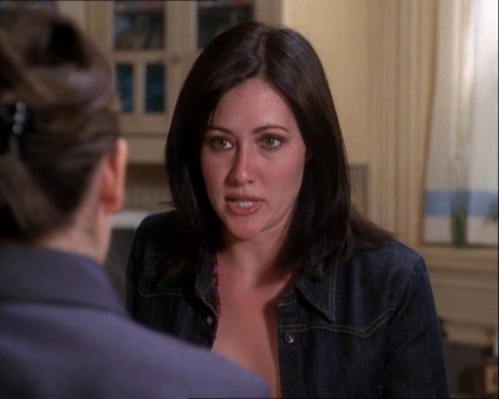 Charmed-Online-dot-net_121LoveHurts0216.jpg Charmed-Online-dot-net_121LoveHurts0216.jpg