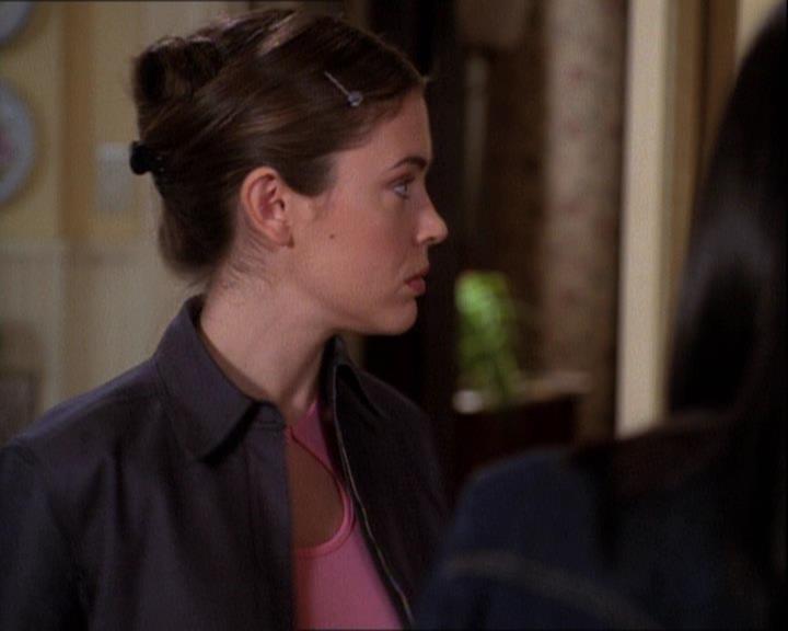 Charmed-Online-dot-net_121LoveHurts0217.jpg Charmed-Online-dot-net_121LoveHurts0217.jpg