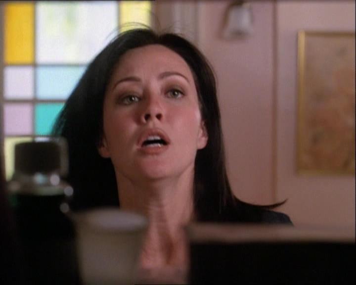 Charmed-Online-dot-net_121LoveHurts0329.jpg Charmed-Online-dot-net_121LoveHurts0329.jpg