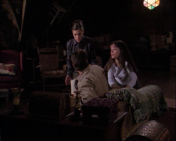 Charmed-Online-dot-net_121LoveHurts0351.jpg Charmed-Online-dot-net_121LoveHurts0351.jpg