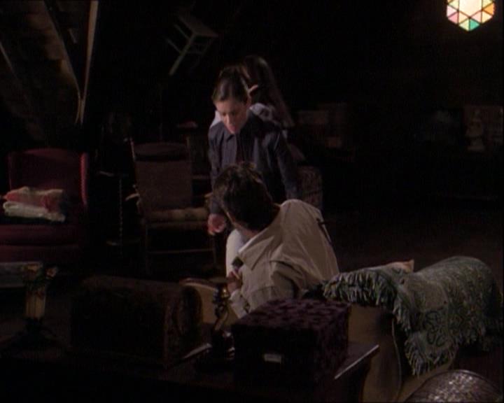 Charmed-Online-dot-net_121LoveHurts0353.jpg Charmed-Online-dot-net_121LoveHurts0353.jpg