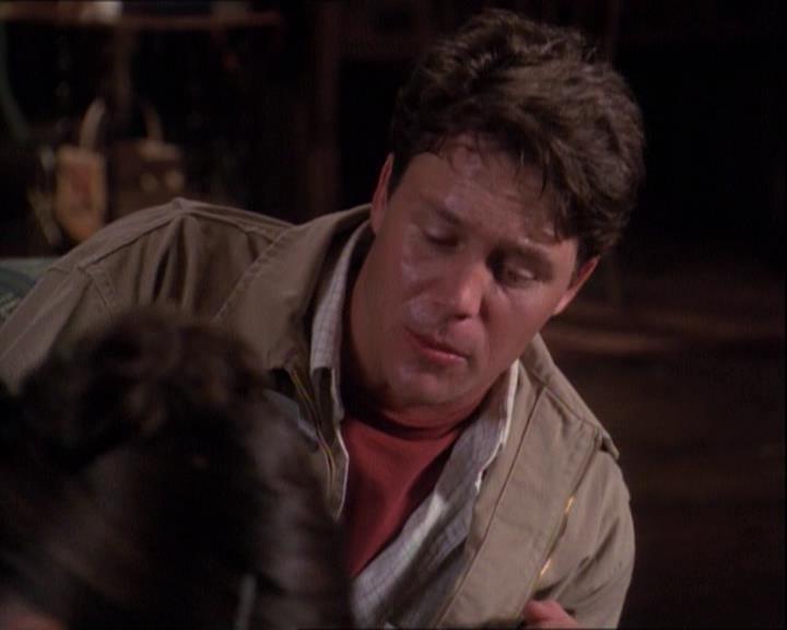 Charmed-Online-dot-net_121LoveHurts0356.jpg Charmed-Online-dot-net_121LoveHurts0356.jpg