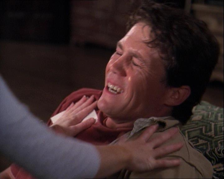 Charmed-Online-dot-net_121LoveHurts0395.jpg Charmed-Online-dot-net_121LoveHurts0395.jpg