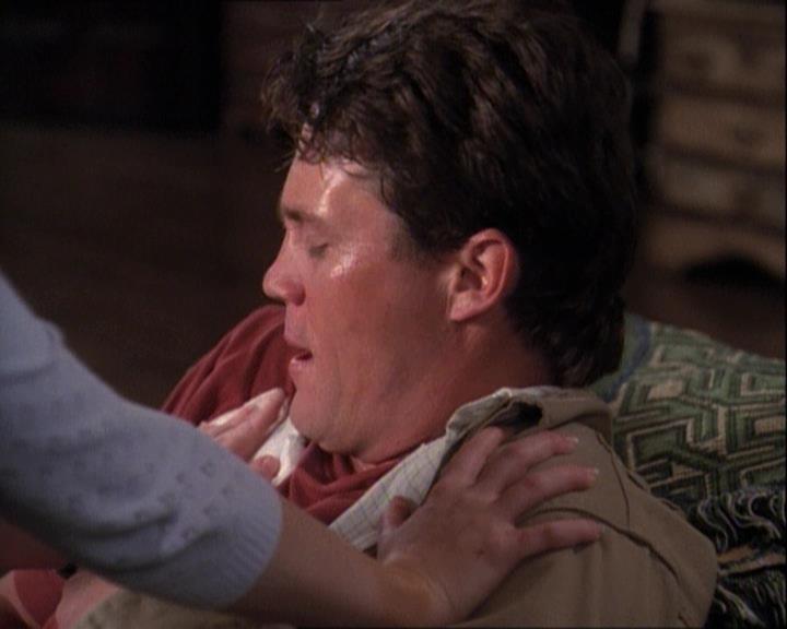 Charmed-Online-dot-net_121LoveHurts0401.jpg Charmed-Online-dot-net_121LoveHurts0401.jpg