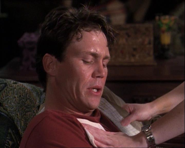 Charmed-Online-dot-net_121LoveHurts0410.jpg Charmed-Online-dot-net_121LoveHurts0410.jpg