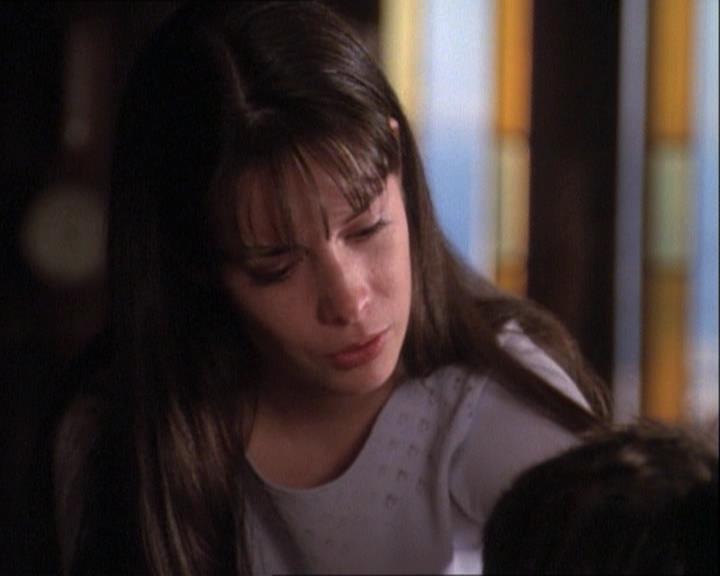 Charmed-Online-dot-net_121LoveHurts0421.jpg Charmed-Online-dot-net_121LoveHurts0421.jpg