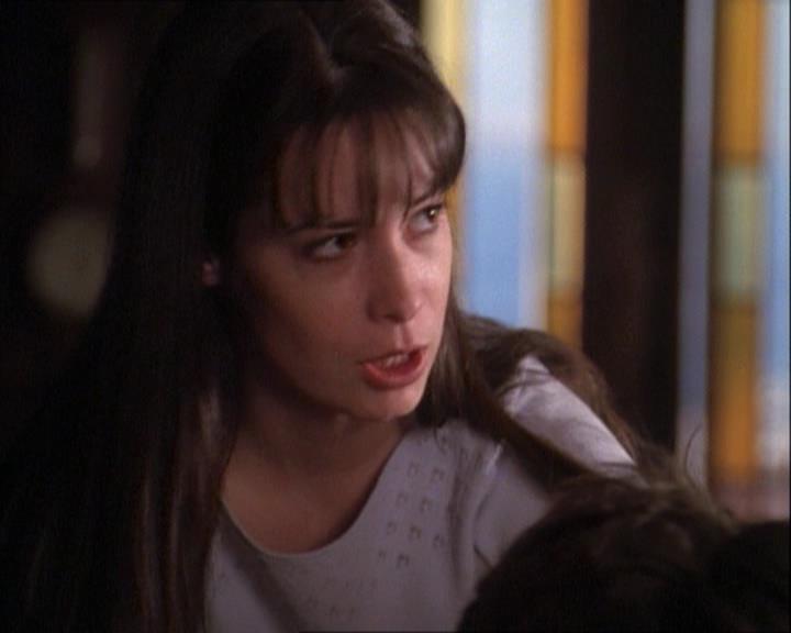 Charmed-Online-dot-net_121LoveHurts0426.jpg Charmed-Online-dot-net_121LoveHurts0426.jpg