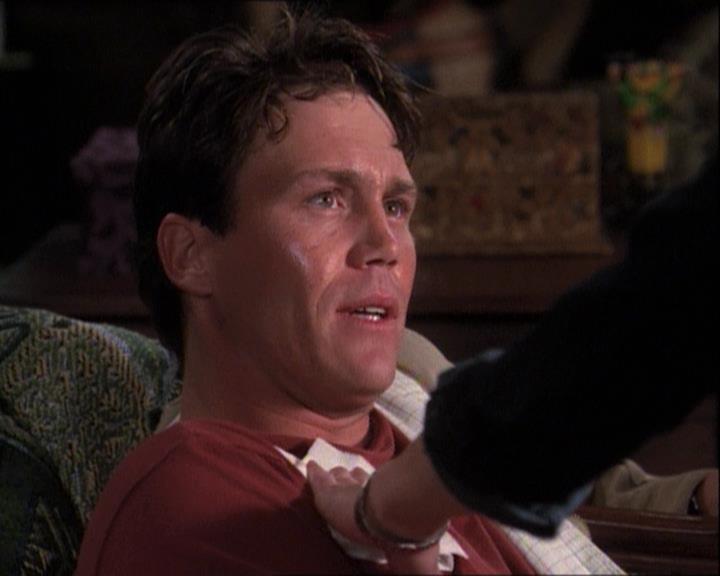 Charmed-Online-dot-net_121LoveHurts0431.jpg Charmed-Online-dot-net_121LoveHurts0431.jpg