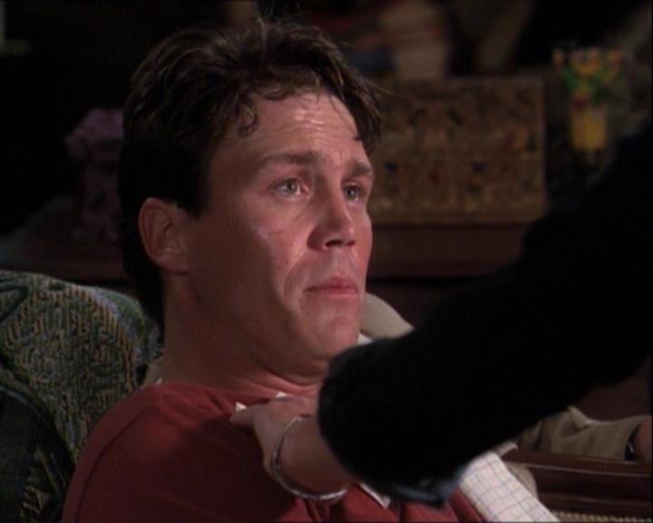 Charmed-Online-dot-net_121LoveHurts0435.jpg Charmed-Online-dot-net_121LoveHurts0435.jpg