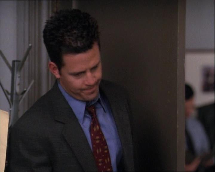 Charmed-Online-dot-net_121LoveHurts0528.jpg Charmed-Online-dot-net_121LoveHurts0528.jpg