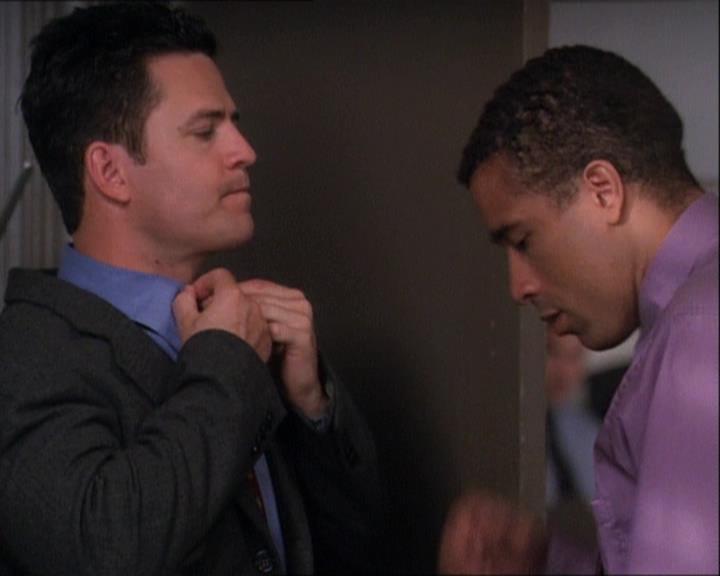 Charmed-Online-dot-net_121LoveHurts0530.jpg Charmed-Online-dot-net_121LoveHurts0530.jpg