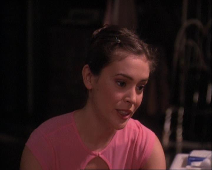 Charmed-Online-dot-net_121LoveHurts0680.jpg Charmed-Online-dot-net_121LoveHurts0680.jpg