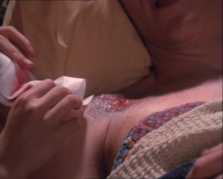 Charmed-Online-dot-net_121LoveHurts0705.jpg Charmed-Online-dot-net_121LoveHurts0705.jpg