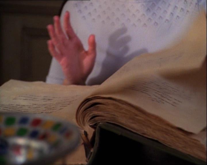 Charmed-Online-dot-net_121LoveHurts0790.jpg Charmed-Online-dot-net_121LoveHurts0790.jpg