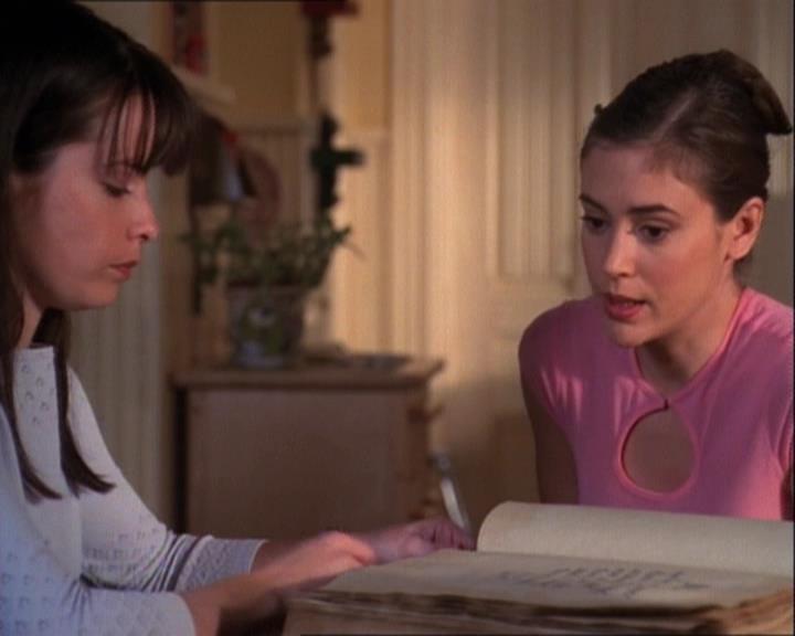 Charmed-Online-dot-net_121LoveHurts0834.jpg Charmed-Online-dot-net_121LoveHurts0834.jpg