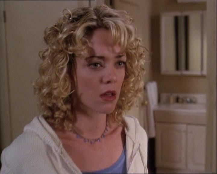 Charmed-Online-dot-net_121LoveHurts0875.jpg Charmed-Online-dot-net_121LoveHurts0875.jpg