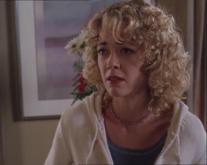 Charmed-Online-dot-net_121LoveHurts0900.jpg Charmed-Online-dot-net_121LoveHurts0900.jpg