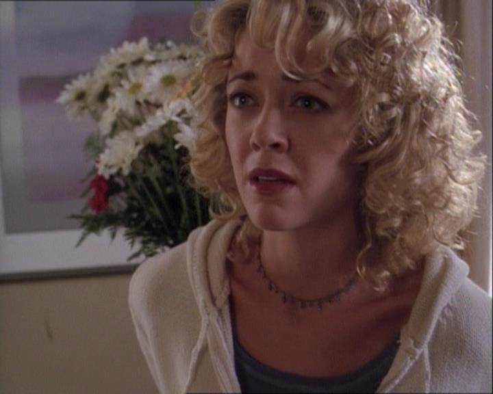 Charmed-Online-dot-net_121LoveHurts0902.jpg Charmed-Online-dot-net_121LoveHurts0902.jpg